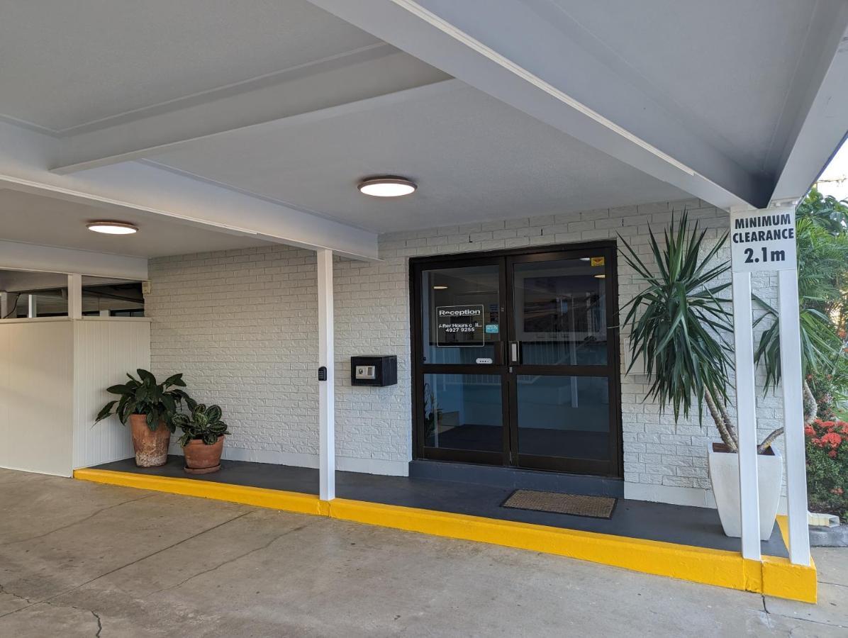 Y Motels Rockhampton Exterior photo