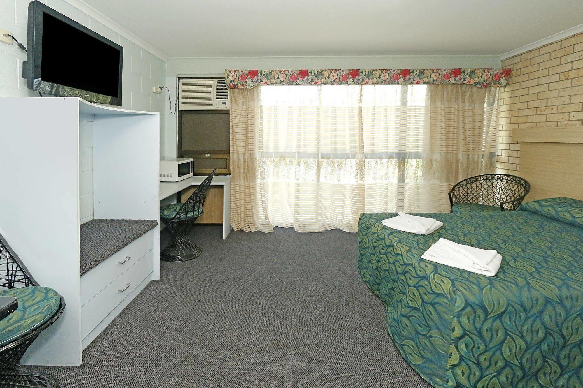 Y Motels Rockhampton Exterior photo