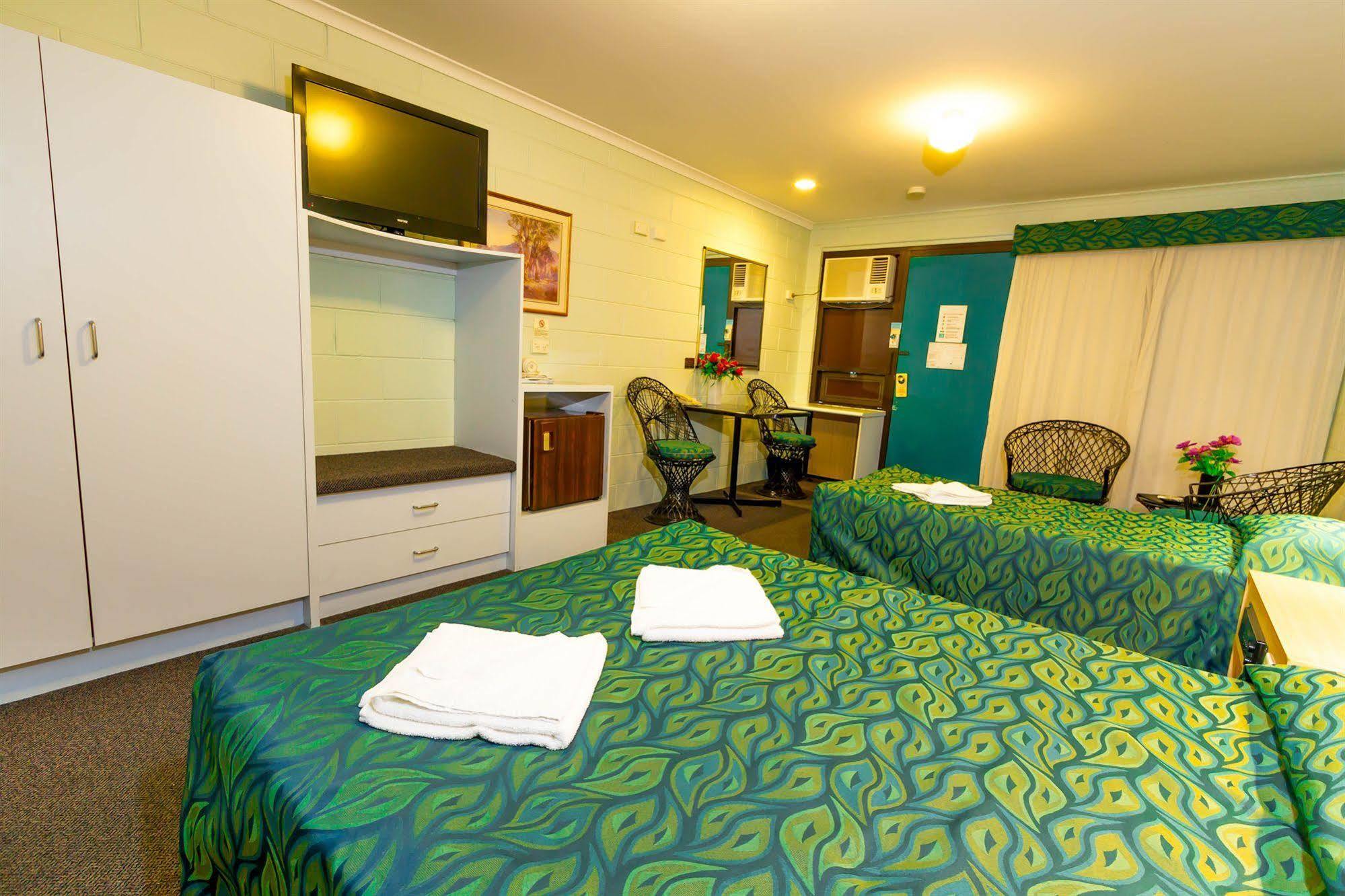 Y Motels Rockhampton Exterior photo