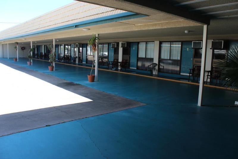 Y Motels Rockhampton Exterior photo